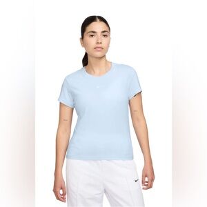 Nike Chill Knit T-shirt